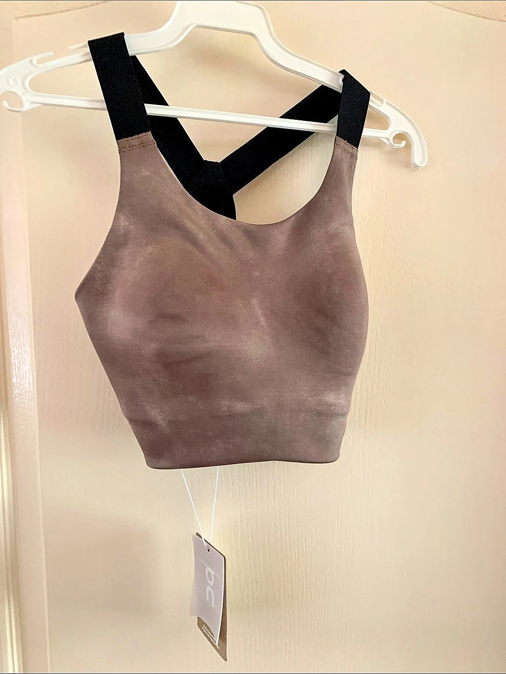 On Performance Bra AOP Women's Brown & Black Size Small  D-DD NWT